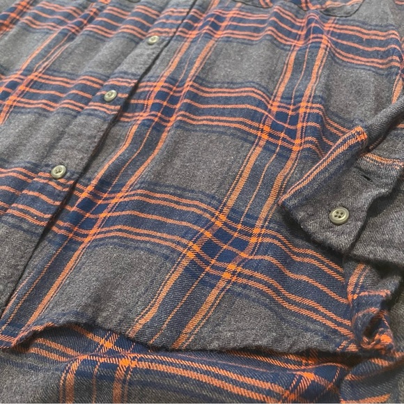 Lucky Brand Plaid Women’s Button-Up Shirt Size XS - Picture 2 of 3